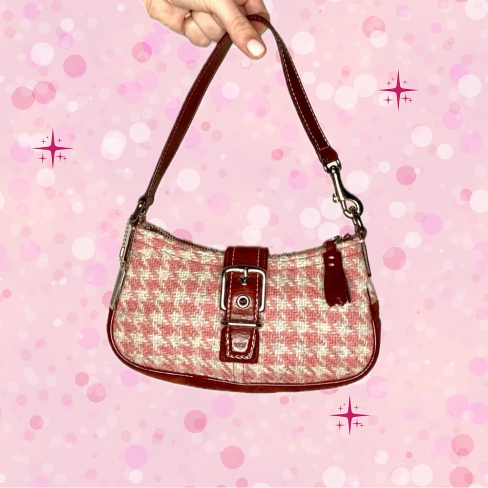 SOLD! ❤️🩷 RARE Vintage Y2K Coach Wool Houndstooth Mini Purse in Pink & Red ❤️🩷